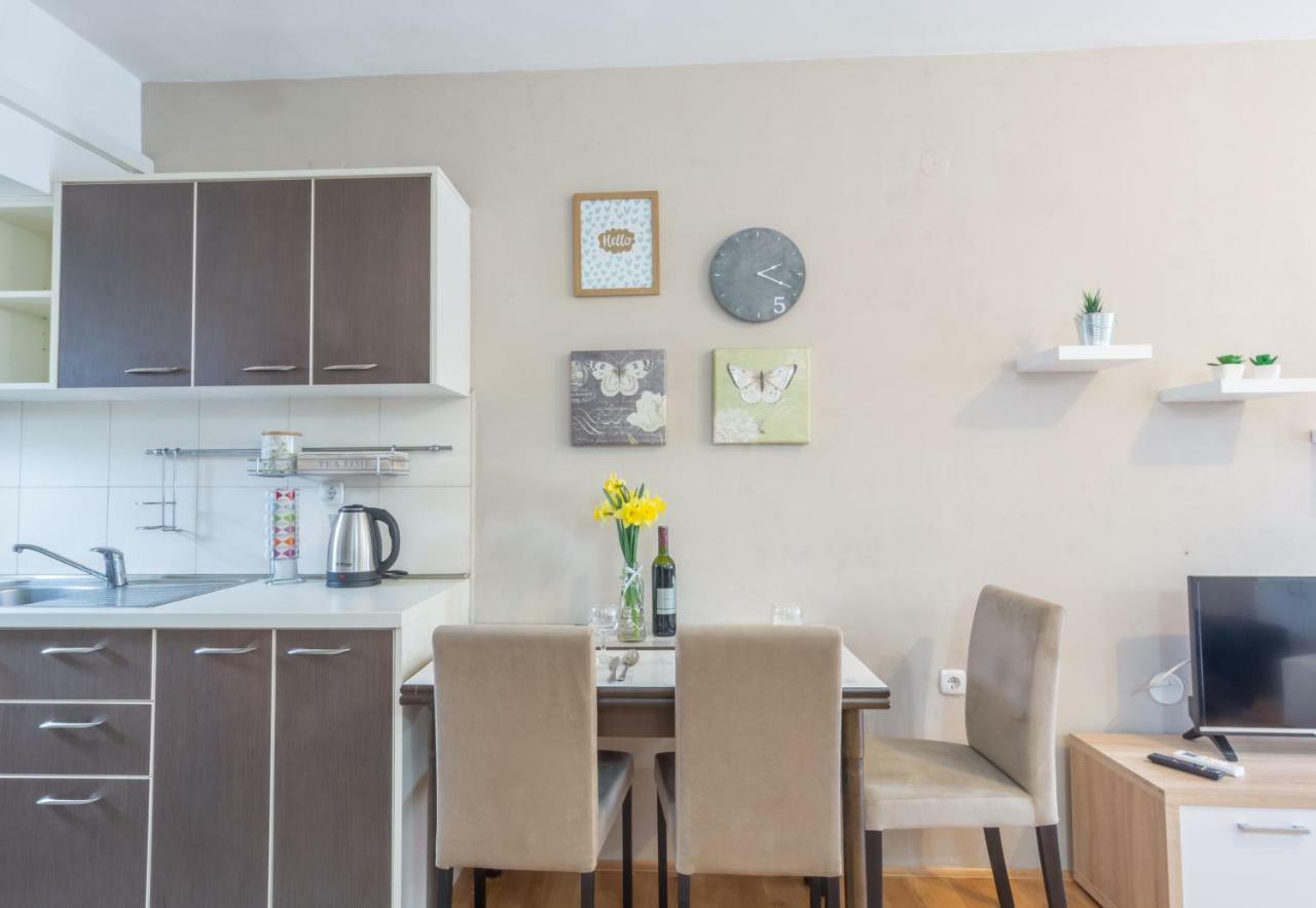 Apartman Rita Lägenhet Zadar Exteriör bild