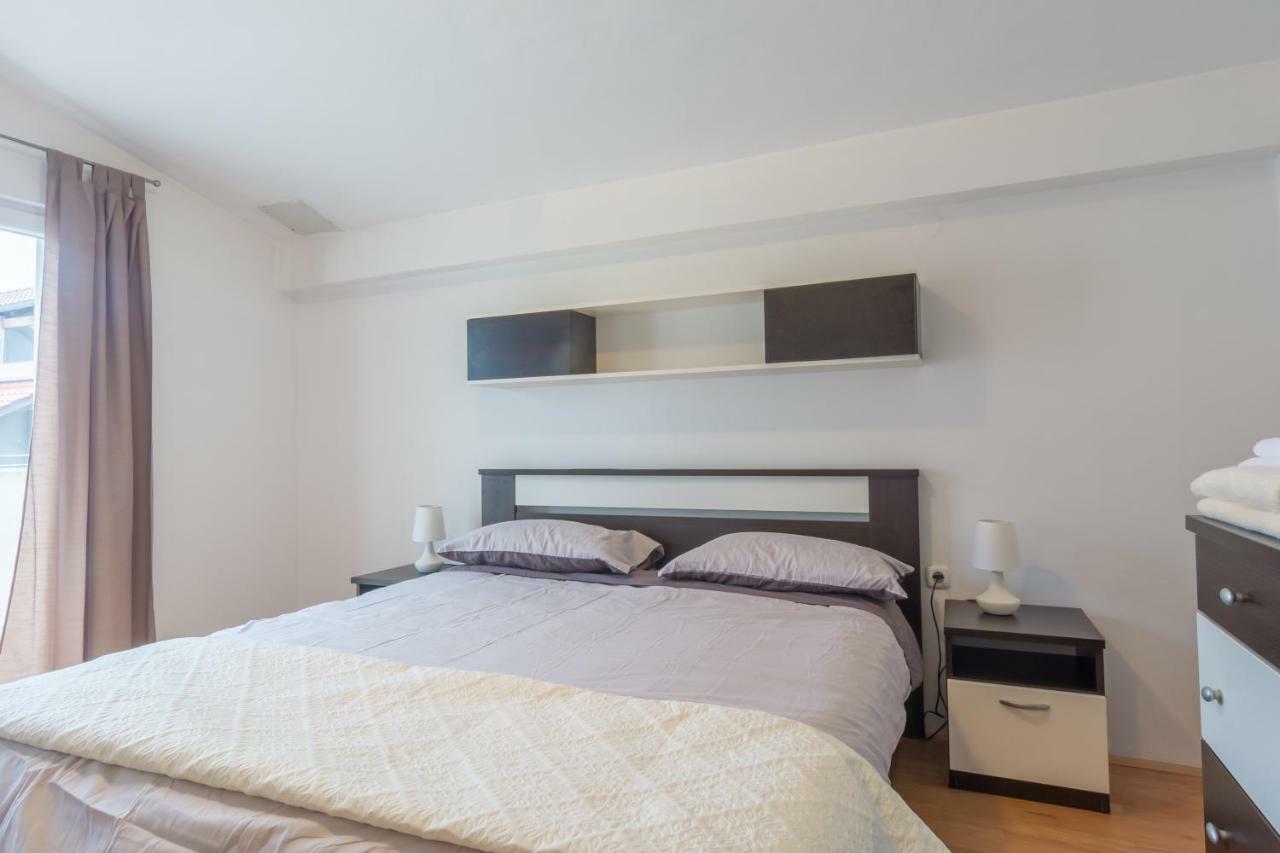 Apartman Rita Lägenhet Zadar Exteriör bild