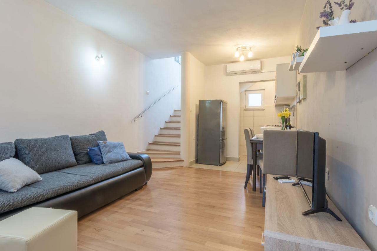 Apartman Rita Lägenhet Zadar Exteriör bild